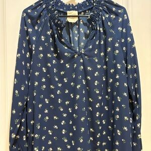 Chic Blue Floral Blouse